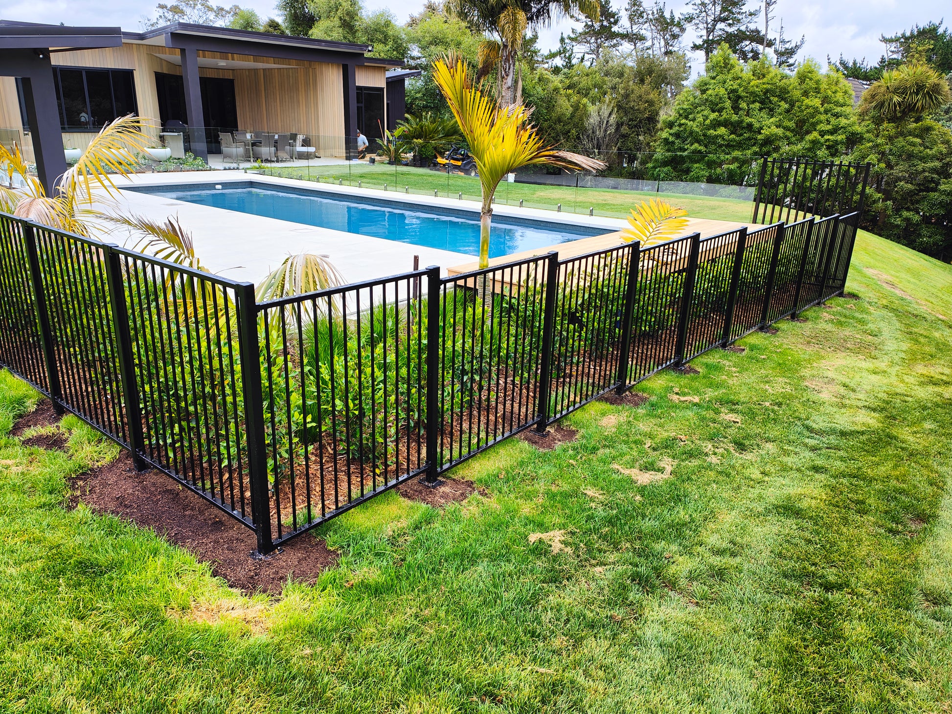 Aluminium Fencing on ground screws