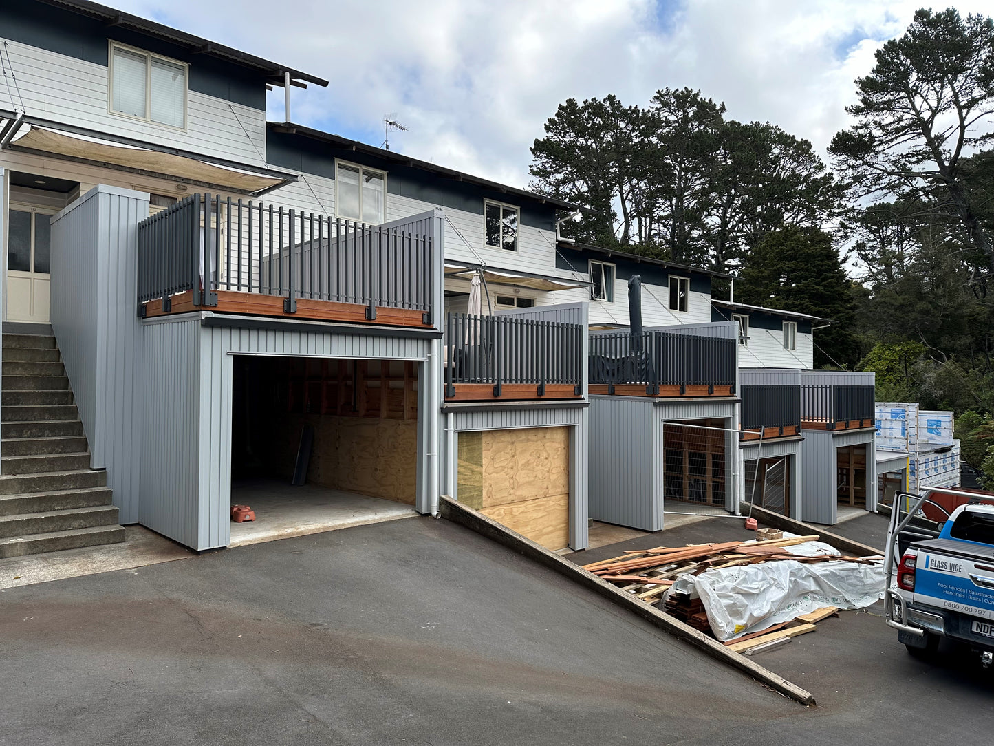 Outdure Composite on Anchorjak Framing and Adjustable Pedestals Floating Timber Auckland