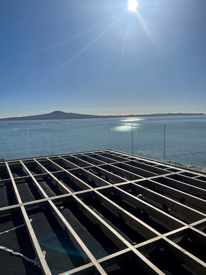 JV 88 bracket in use with the Anchorjak Adjustable Pedestal Cost effective pedestal range Auckland Takapuna Queenstown j Vice Nuraply