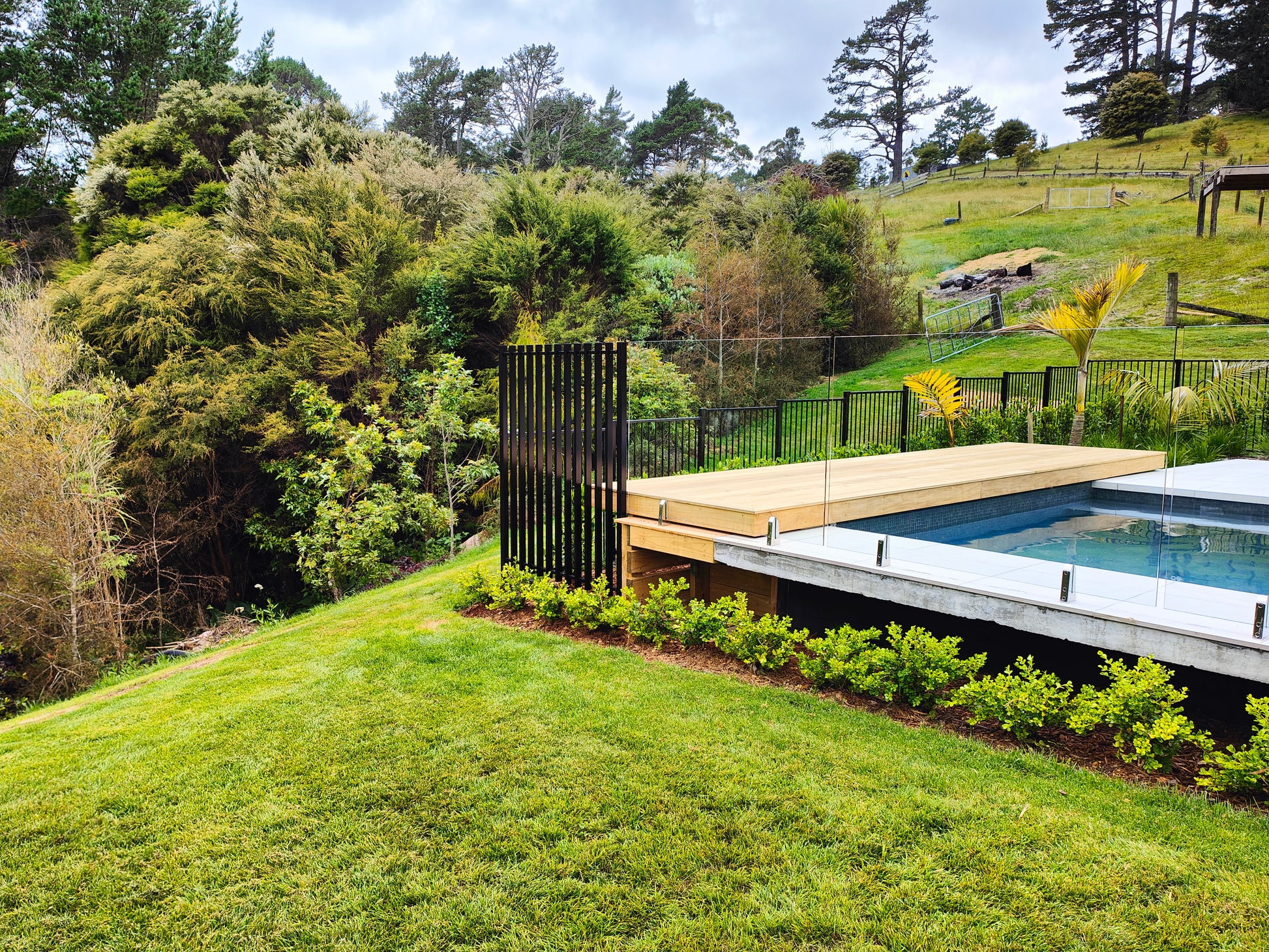 ground screw with fencing attached removes the need for concrete footings